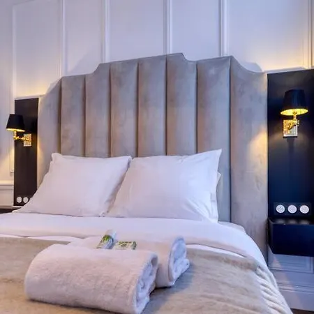 New Luxury Flat - Area