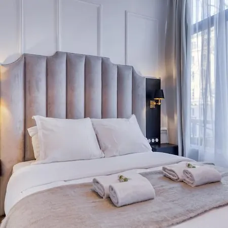 New Luxury Flat - Area