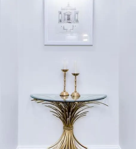 New Luxury Flat - Area *