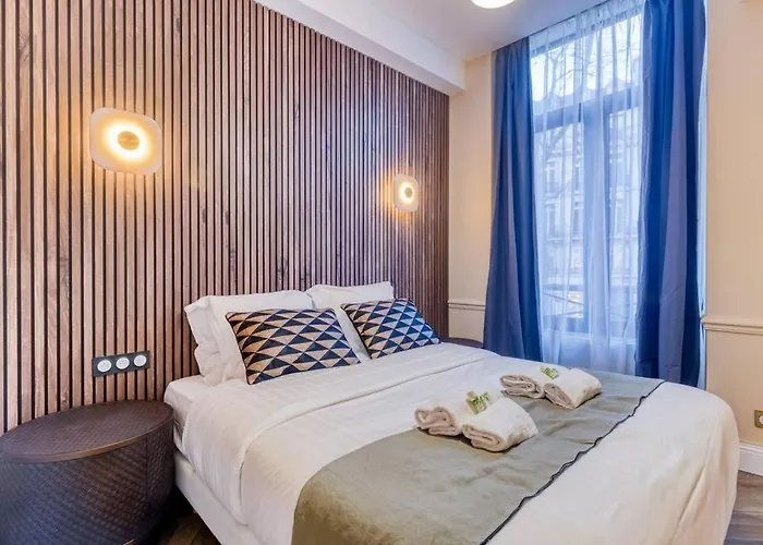 New Luxury Flat - Area