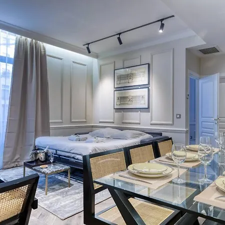 New Luxury Flat - Area *